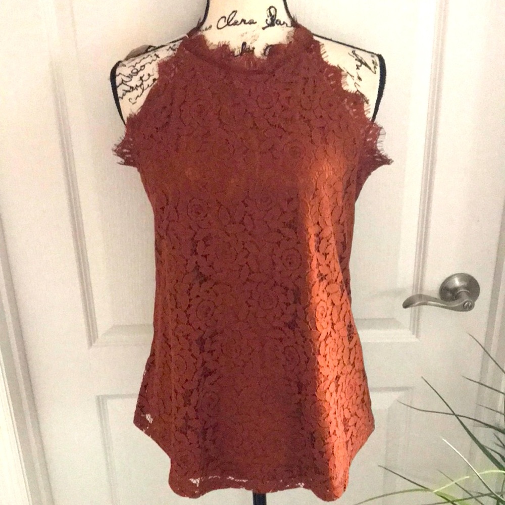 Berryou top. NWT